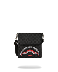 TRACOLLA SPRAYGROUND SCRIBBLE SHARK MESSENGER
