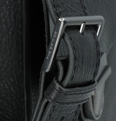 De Santis The bridge Cartella Nera 063544D3.7R - Eleganza unica per la tua quotidianità.