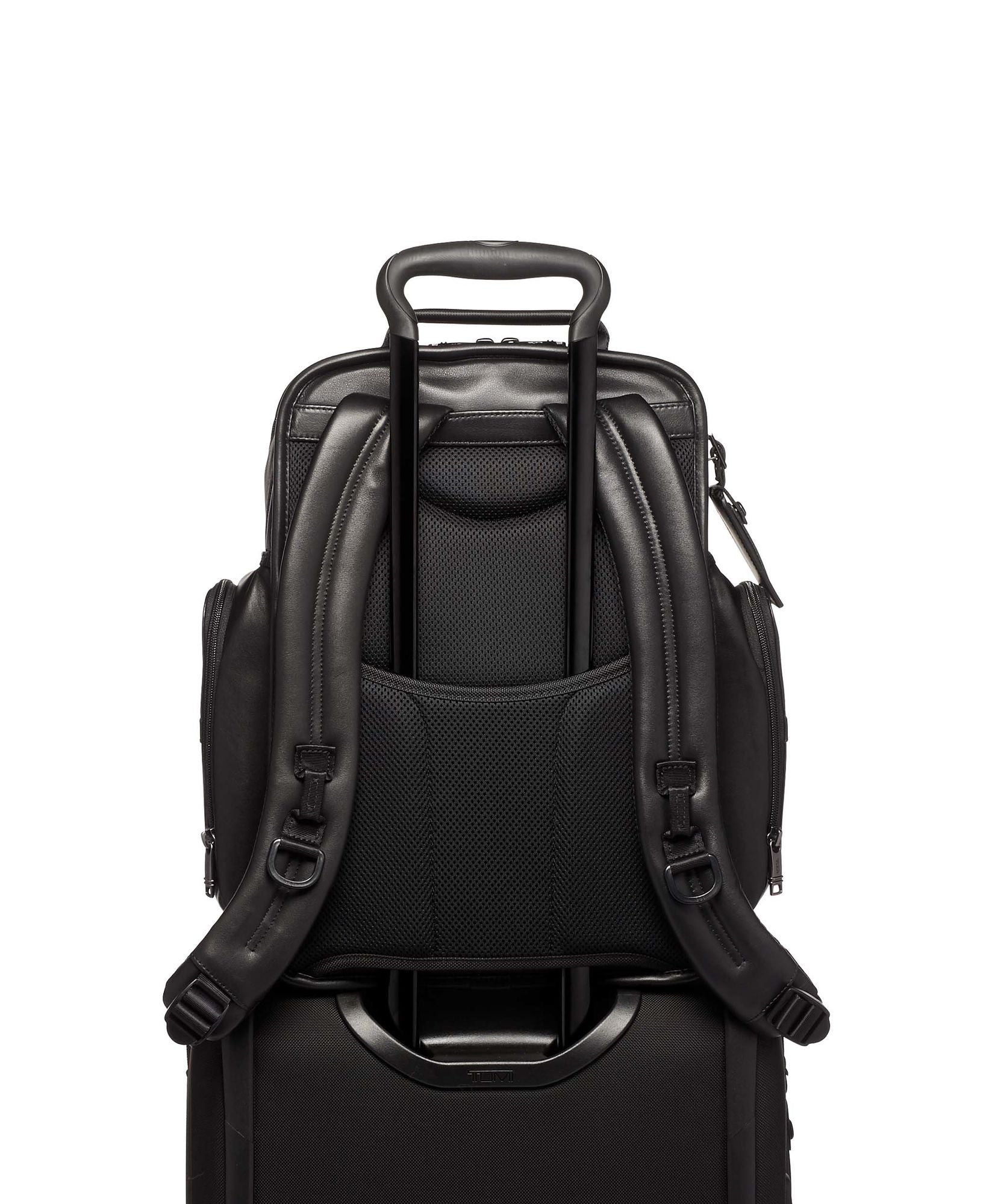 Tumi Leather Backpack Tumi T-Pass® Business Class Brief Pack®International Expandable Hand Luggage – De Santis Tumi Leather Backpack Tumi T-Pass® Business Class Brief Pack®International Expandable Hand Luggage – De Santis