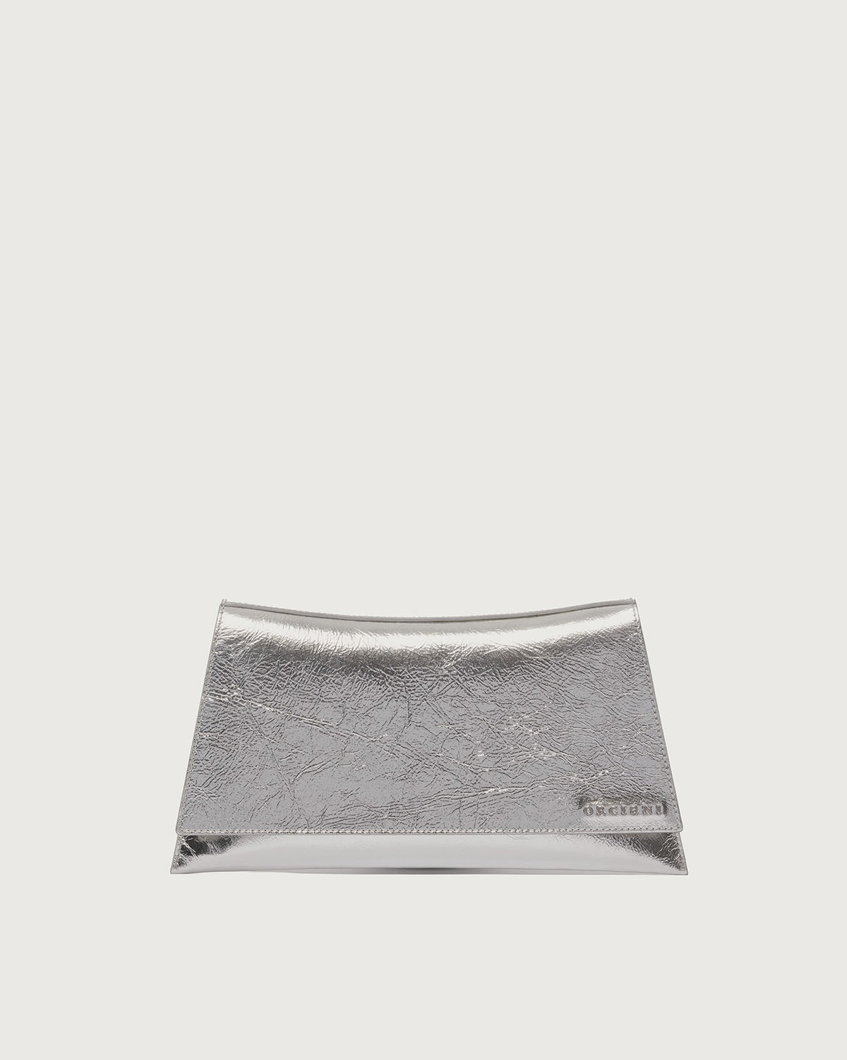 Clutch The Room Metal in pelle