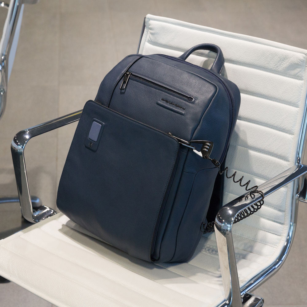 Zaino Personalizzabile Porta Pc E Porta Ipad® Con Blu Oltremare Piquadro CA3214AO/BLU