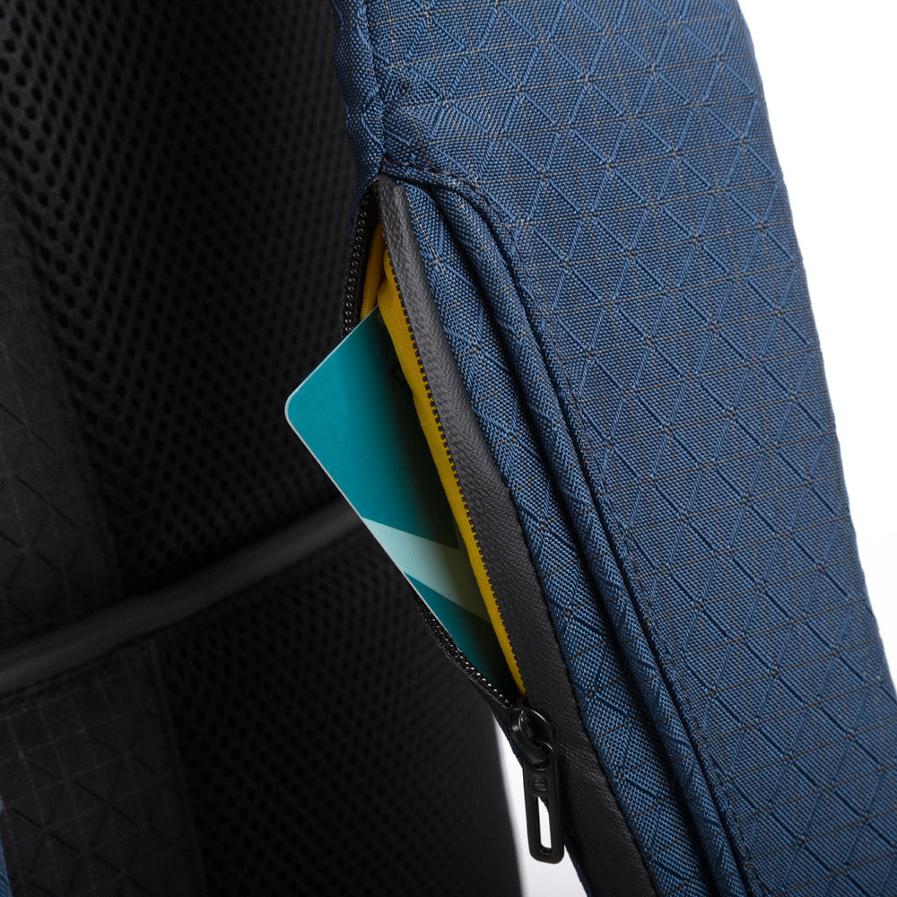 Zaino Porta Computer E Porta Ipad Nero Piquadro CA5115PQY/N