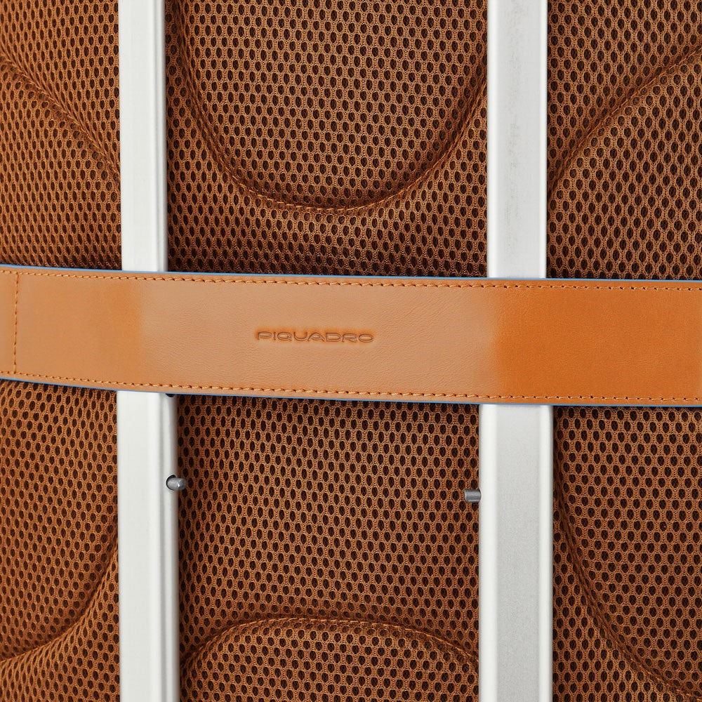 Piquadro CA5381B2V - Zaino Porta Computer Con Porta Bottiglia/Ombrello Sabbia Sahara