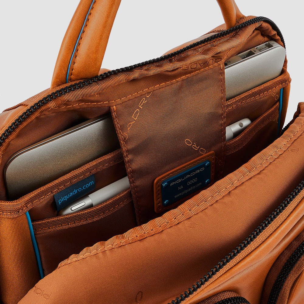 Piquadro CA5574B2V - Zaino Porta Computer E Porta Ipad® Con Protezione Sabbia Sahara