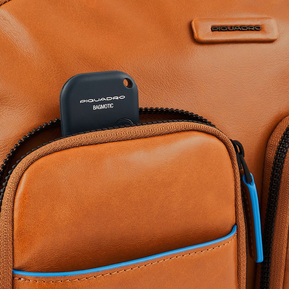 Piquadro CA5574B2V - Zaino Porta Computer E Porta Ipad® Con Protezione Sabbia Sahara