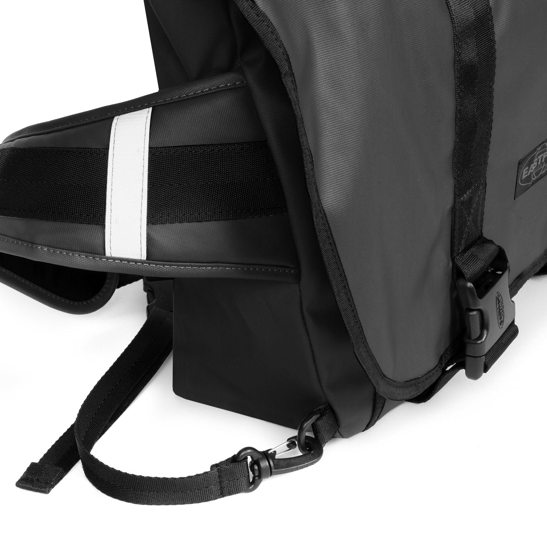 Eastpak EK0A5BEHO131 - Messer Bike Tarp Black