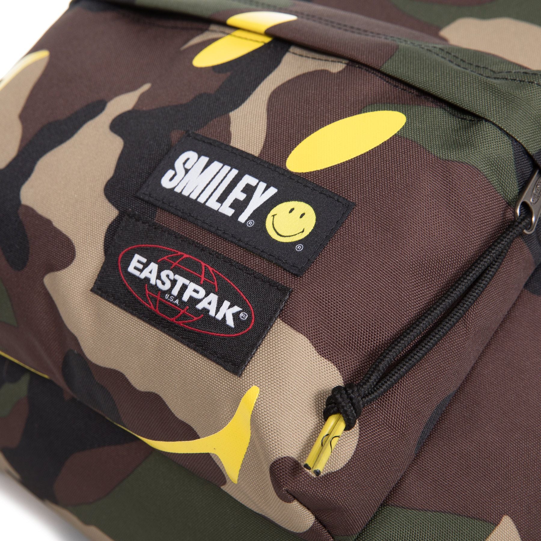 Eastpak Padded Pak'r® Smiley Camo zaino eastpak unisex mimetico con logo smile frontale EK620A93 