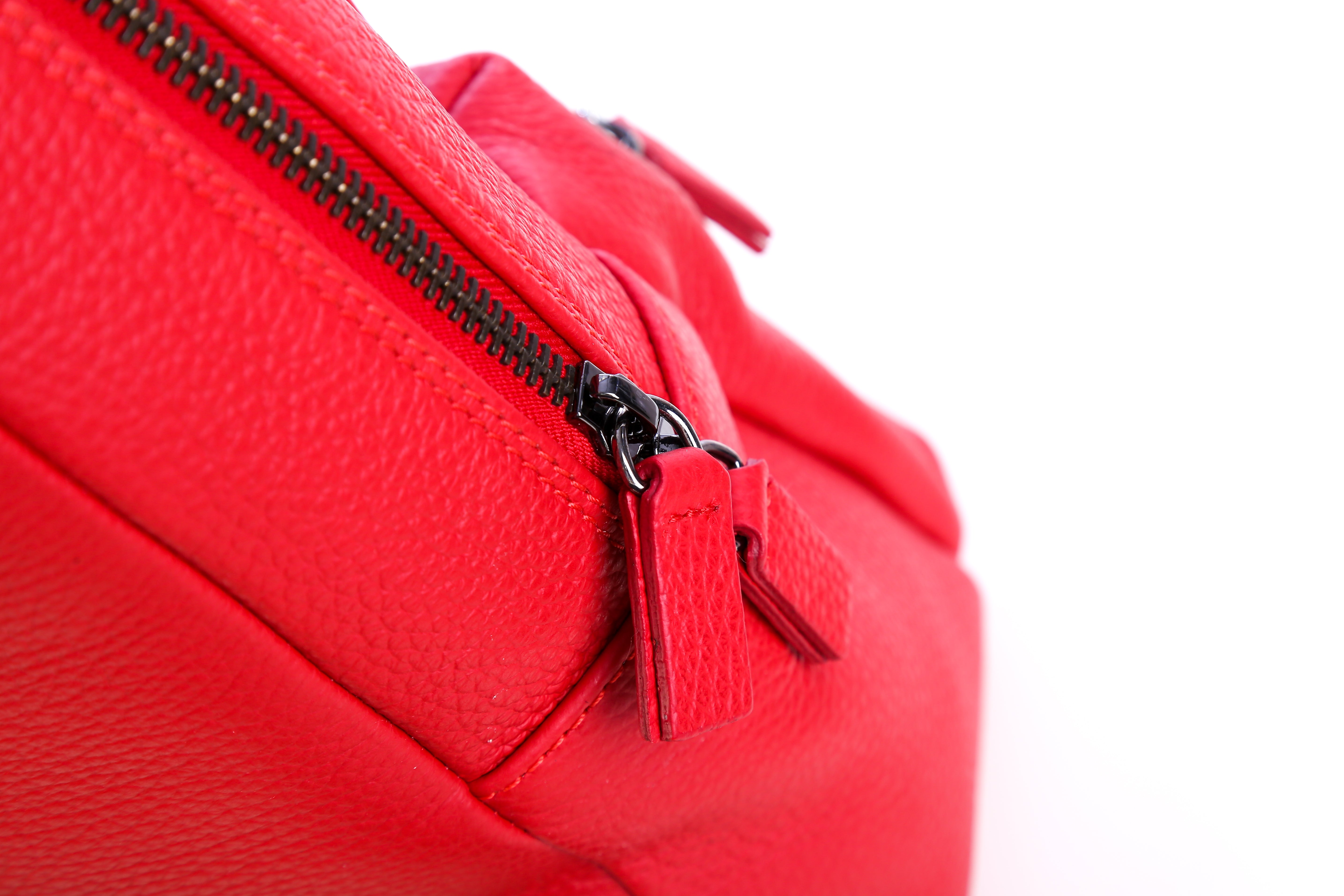 Lingua d'oca zaino in pelle martellata rosso 181582.05