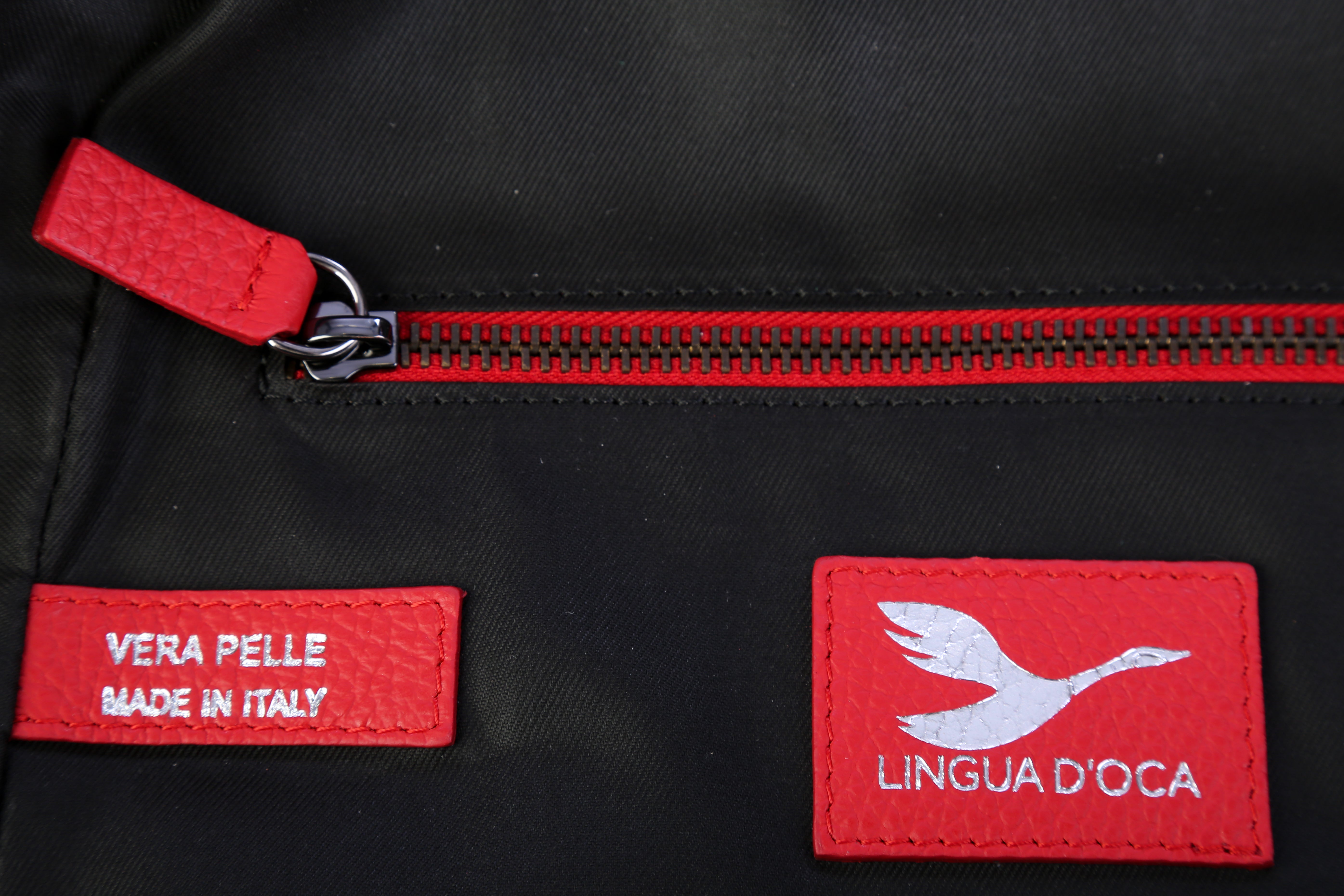 Lingua d'oca zaino in pelle martellata rosso 181582.05